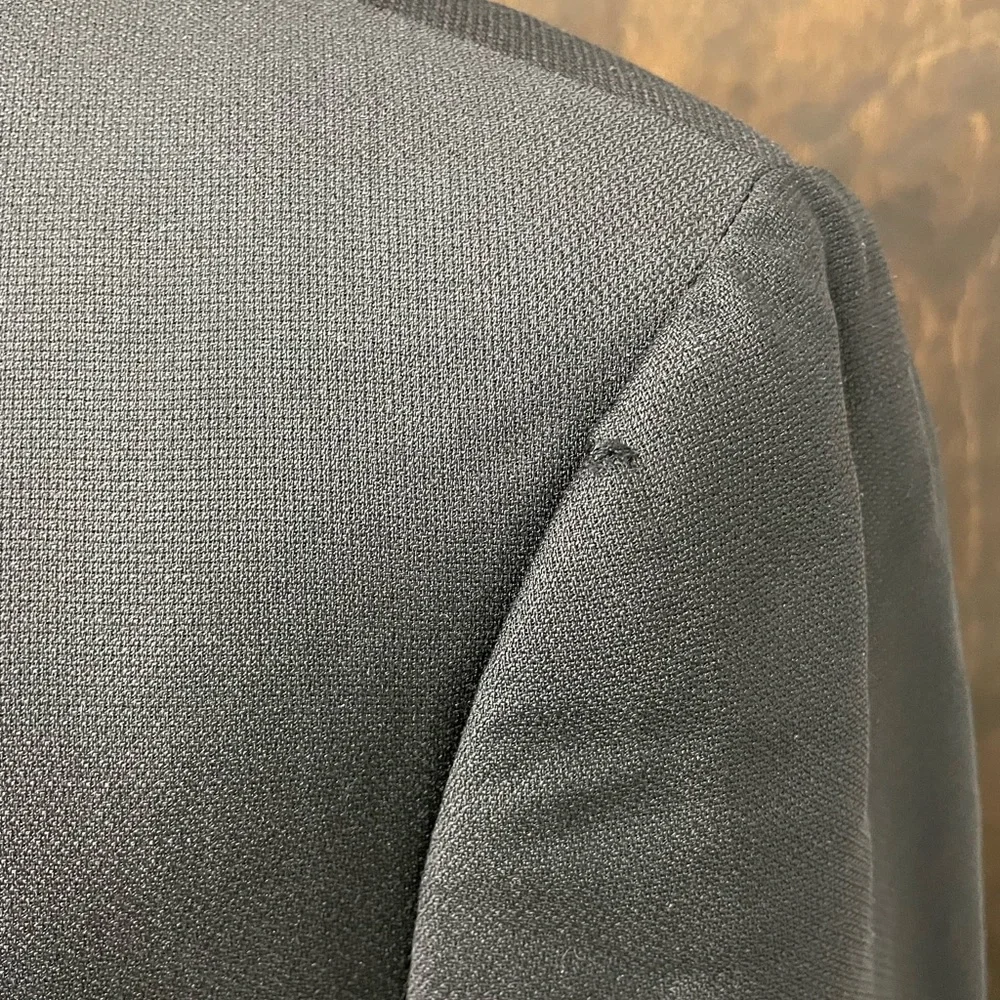Ermenegildo Zegna Made in‎ Italy Finely Textured Wool Suit Jacket in Black 46 R